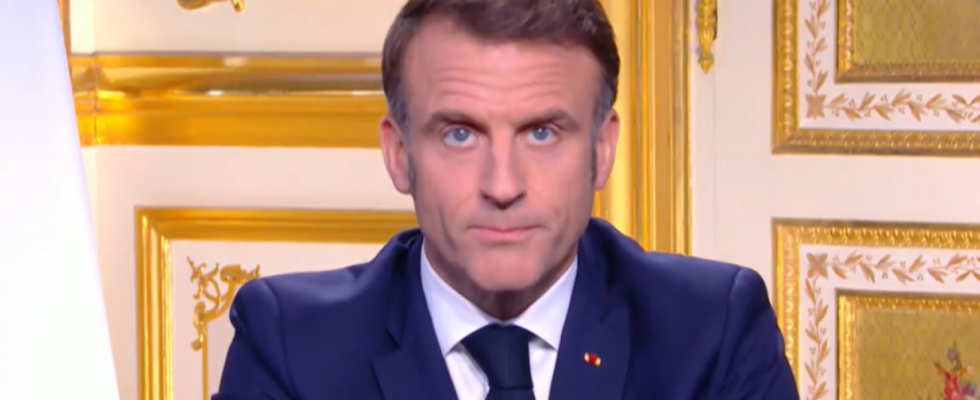 Macron accuse le front anti republicain du chaos en France sans