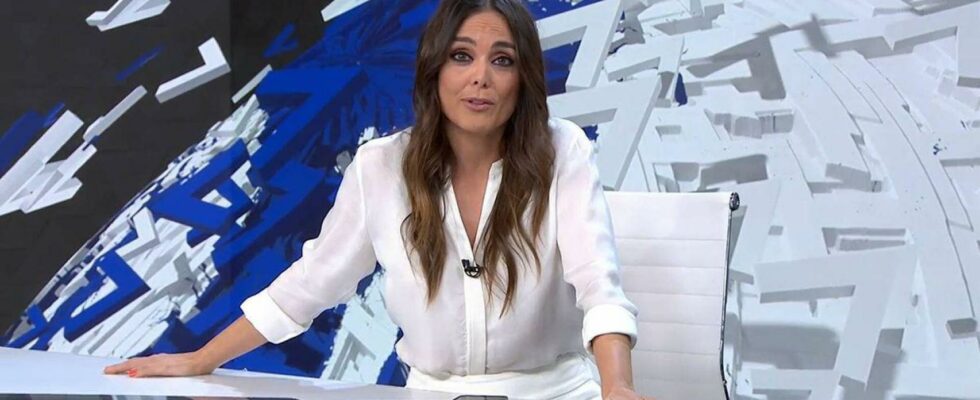 Monica Carrillo vit un moment Terre avale moi en direct a