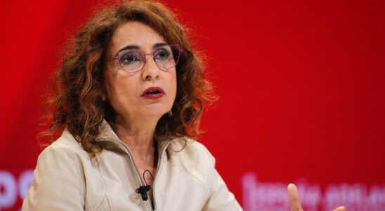 Montero annonce une offensive du PSOE contre les medias