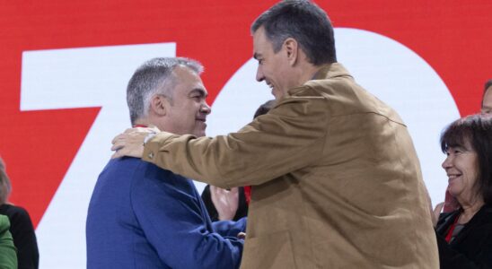 Santos Cerdan renforce parmi les ovations au Congres du PSOE