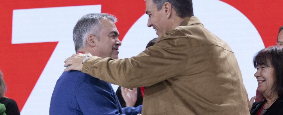 Santos Cerdan renforce parmi les ovations au Congres du PSOE