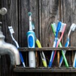 Six choses qui mettent la brosse a dents en danger