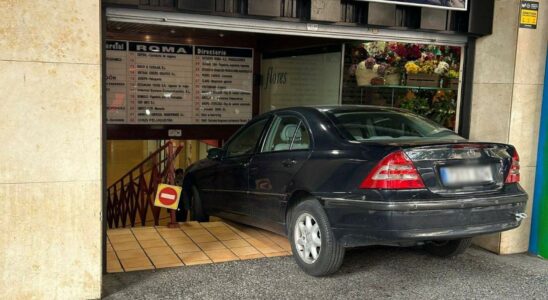 Un chauffeur a Saragosse est confondu avec lentree du supermarche