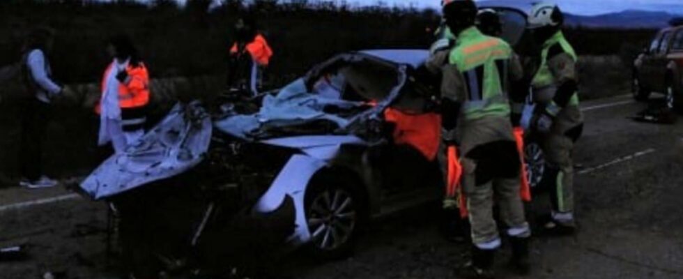 Un conducteur est libere apres avoir percute un tracteur et