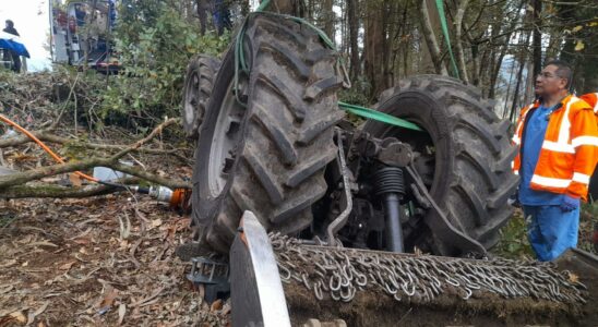 Un homme decede apres le renversement du tracteur quil conduisait