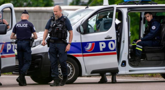 Un homme tue 5 personnes a cote dun camp de