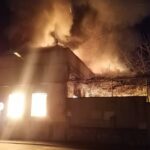 Un incendie brule lancienne caserne militaire du Fort de San