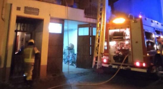 10 personnes expulsees a Alcampell Huesca a cause dun incendie