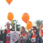 2 enfants 10 femmes et 11 personnes agees sur la