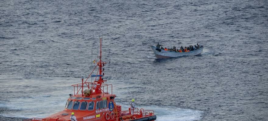 50 personnes meurent apres 13 jours de traversee sans aide