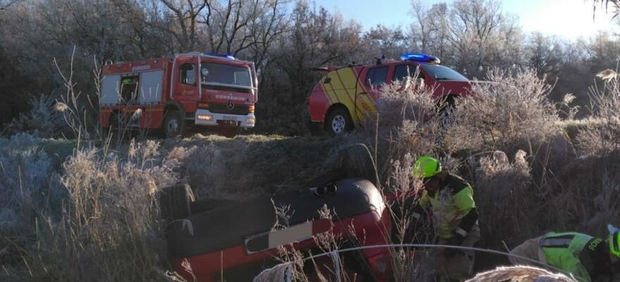 Cinq blesses apres le renversement dune voiture entre La Puebla