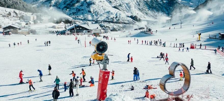 De fortes rafales de vent compliquent la journee de ski