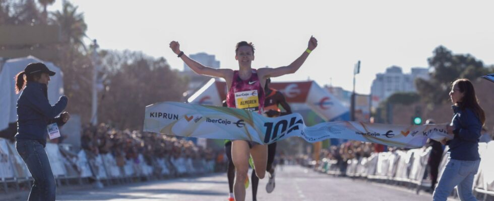 Lathlete suedois Andreas Almgren remporte le 10 km de Valence