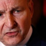 Le Parlement irlandais suspend linvestiture du nouveau Premier ministre apres