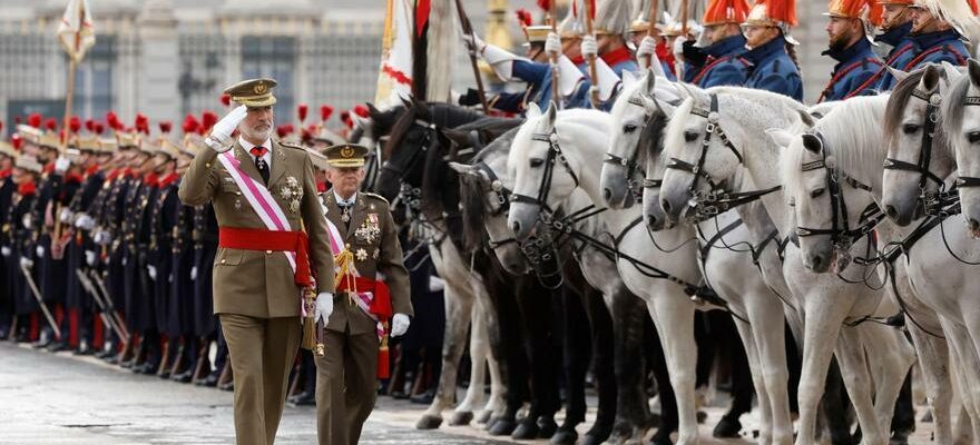 Le Roi souligne les deploiements militaires a Dana en Slovaquie