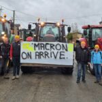 Les agriculteurs francais se rendent a Paris pour protester contre