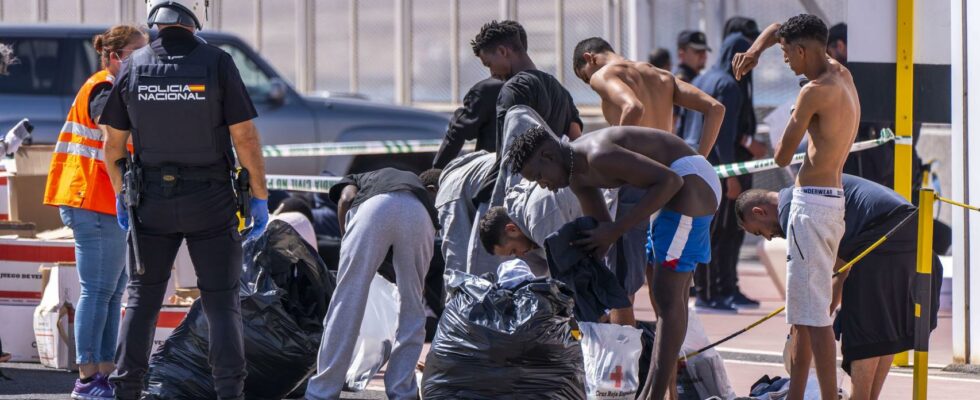 Les departs de bateaux vers les iles Canaries ont triple