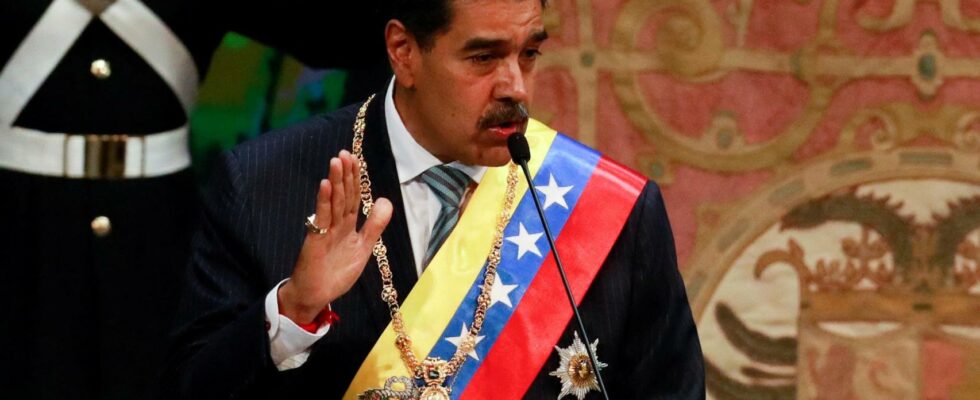 Maduro demande a larmee davoir les fusils prets face a