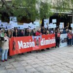 Manifestation a Alicante contre Mazon lors de linvestiture du recteur