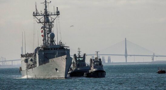 Plusieurs navires russes localises dans la mer dAlboran