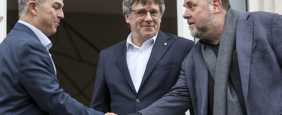 Puigdemont et Junqueras se reunissent a Waterloo Belgique pour renforcer