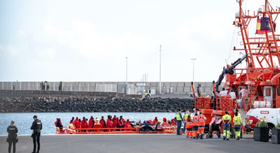 Quatre bateaux arrivent aux iles Canaries avec a leur bord