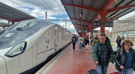 Renfe rapporte que les trains Avril de Talgo sont arretes