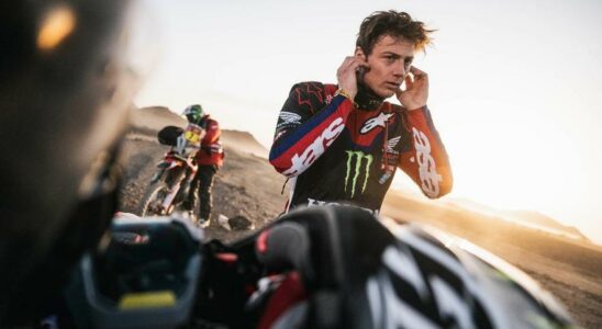 Schareina sassure la deuxieme place en moto au Dakar