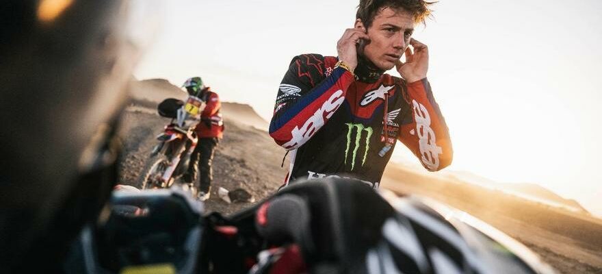 Schareina sassure la deuxieme place en moto au Dakar