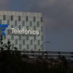 Stc informe la SEC quelle controle deja 997 de Telefonica