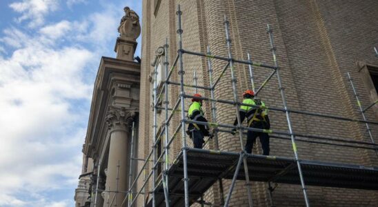 TRAVAUX A EL PILAR La renovation complete des tours