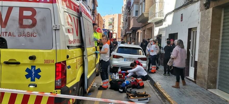 Une femme meurt dans un incendie dans une maison a