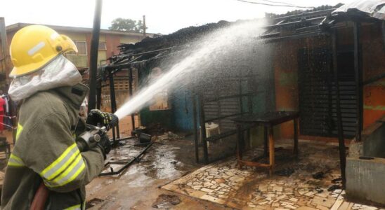 Au moins 17 eleves meurent dans un incendie dans un