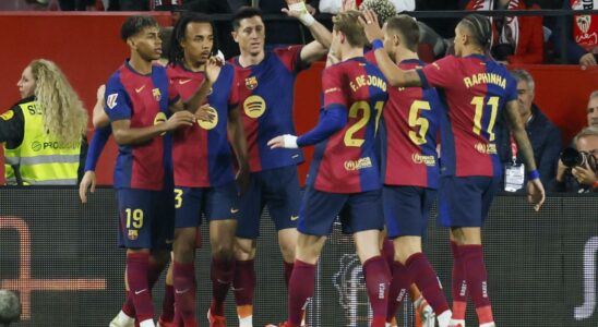 Barca fait les devoirs remporte Seville dans une exposition de