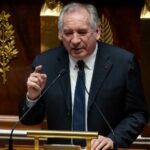 Bayrou prend de loxygene lorsque les deux requetes de censure