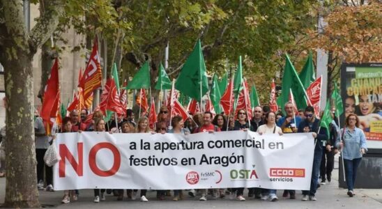 Clamour parmi les travailleurs du commerce de Zaragoza contre louverture