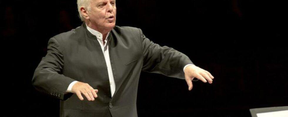 Daniel Barenboim annonce que Parkinson a et continuera de diriger