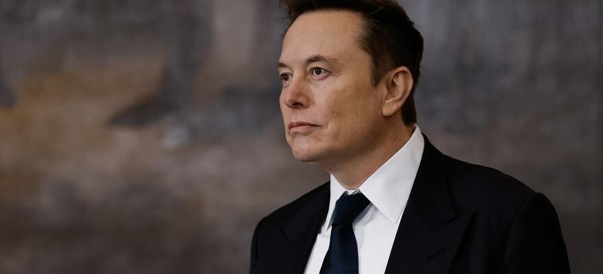 Elon Musk propose pres de 100 000 millions de dollars