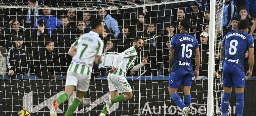 Isco agite la baguette avant le getafe