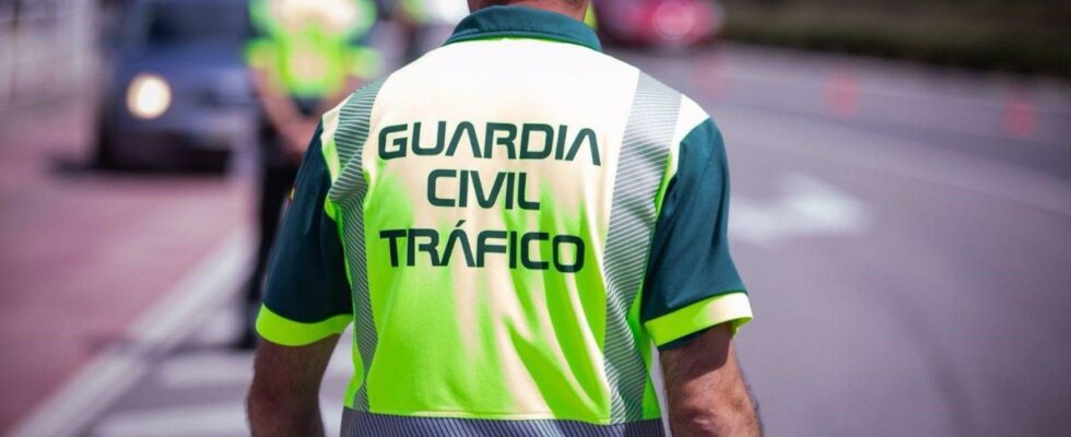 La garde civile situee a Malaga un enfant de moins