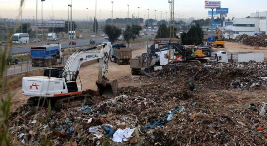 Le Dana laisse plus de 800 000 tonnes de dechets