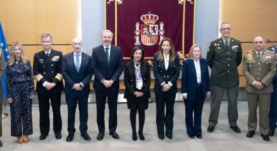 Le ministre Margarita Robles soutiendra le long centre de defense