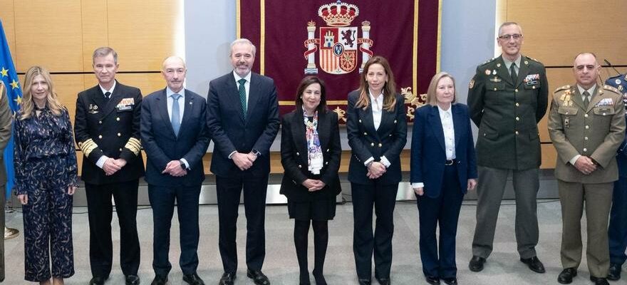 Le ministre Margarita Robles soutiendra le long centre de defense