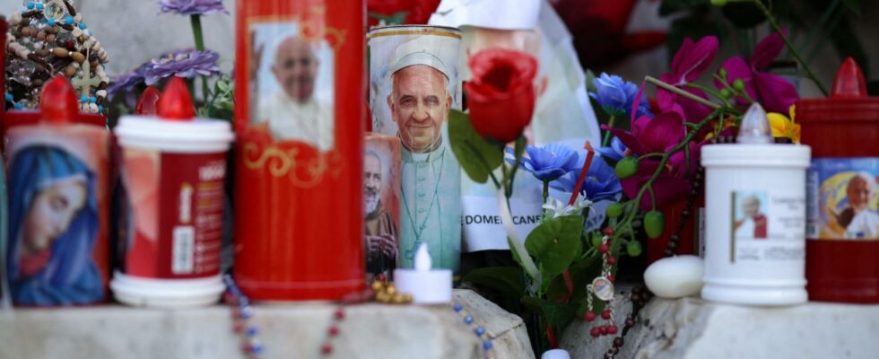 Le pape Francois souffre dune aggravation respiratoire soudaine apres une