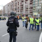 Les agriculteurs bloquent le centre de Zaragoza qui crie pour