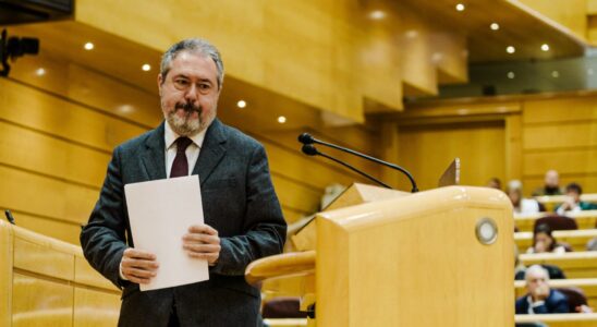 Les deputes andalous retournent a lecole avec une epee absente