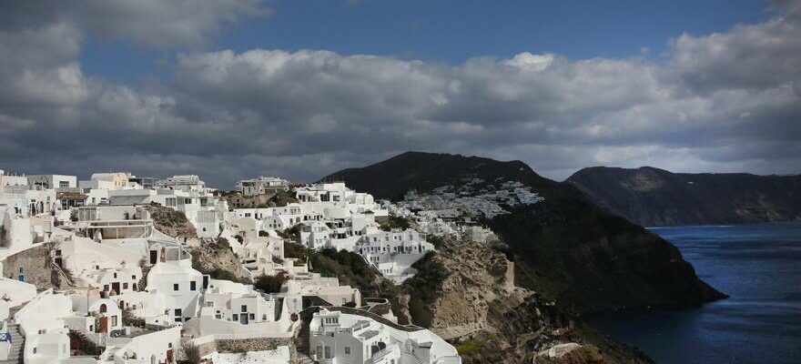 Lile grecque de Santorin a enregistre deux forts tremblements de