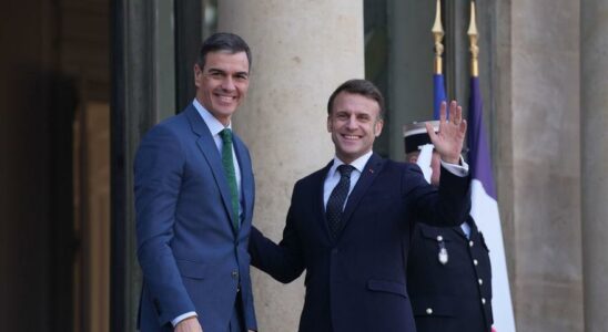 Macron Sanchez Europe Macron recoit Pedro Sanchez a Eliseo