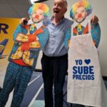 Michael OLeary Ryanair deguise Bustnduy comme un clown et le