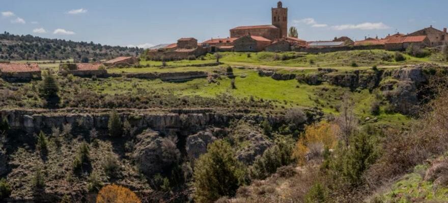 Peoples Aragon La petite ville de Teruel a la